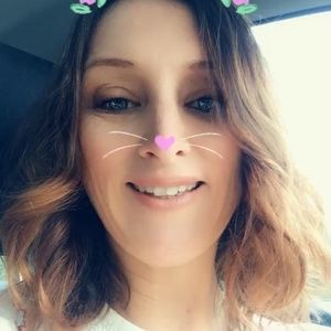 Meet your Posher, Simone